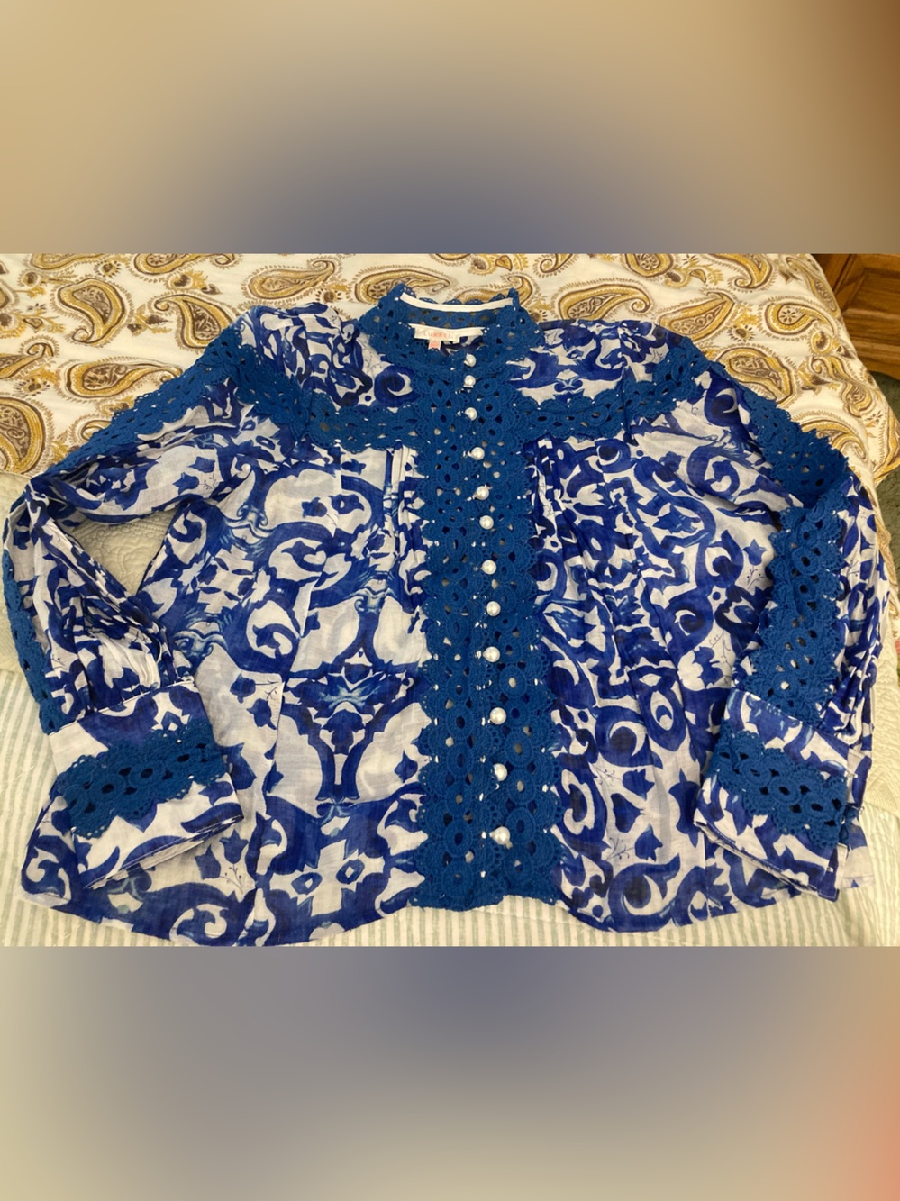 Luxxel Lightweight Pearl Button Up Detailed Blouse Sz Small